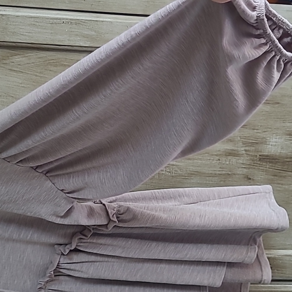 Puffy Sleeve Pull-Over - Picture 2 of 3